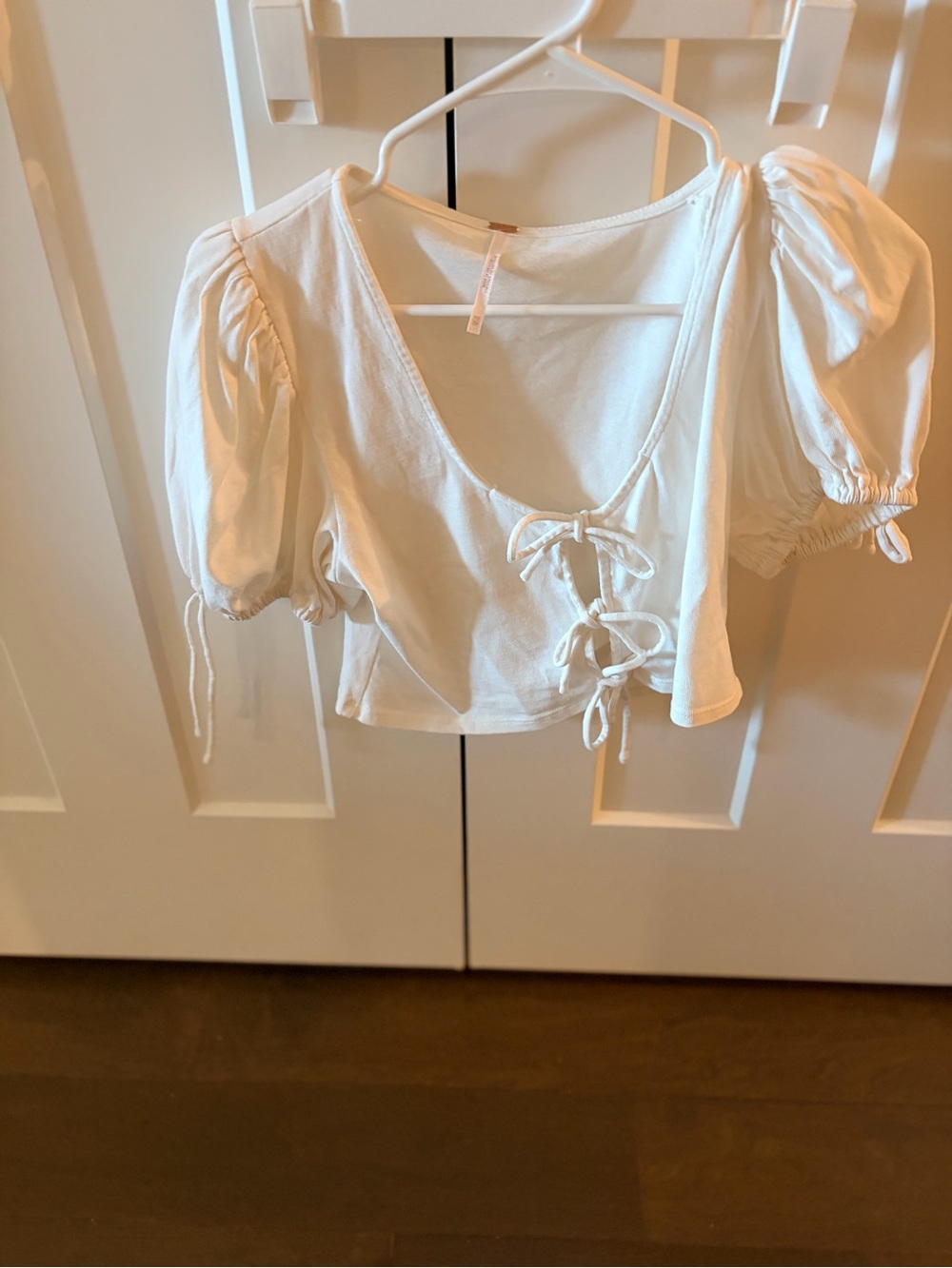 Free People White Puff-Sleeve Tie-Front Crop Top - Brand Unknown